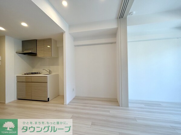 シーズンフラッツ住吉の物件内観写真